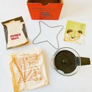 VINTAGE Pyrex Mini Coffee Pot / Carafe in Original Box​​
